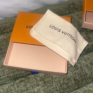 Louis Vuitton Boxes Wallets